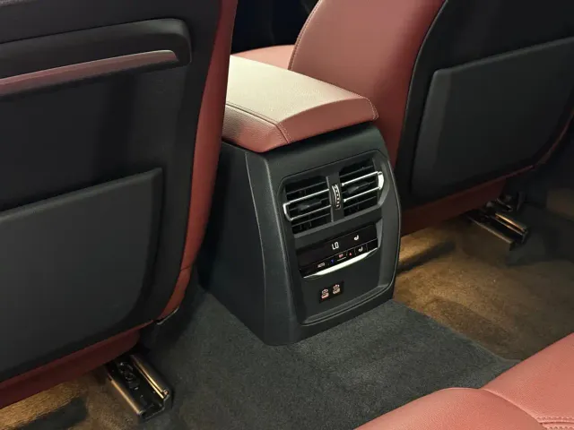 BMW 3 Series — Фото автомобиля 17