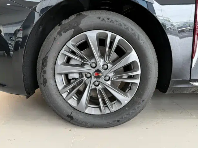 Hongqi H5 — Фото автомобиля 14