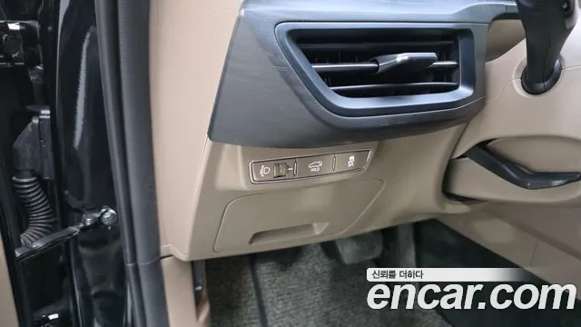 Kia K8 2.5 Бензин 2WD — Фото автомобиля 12