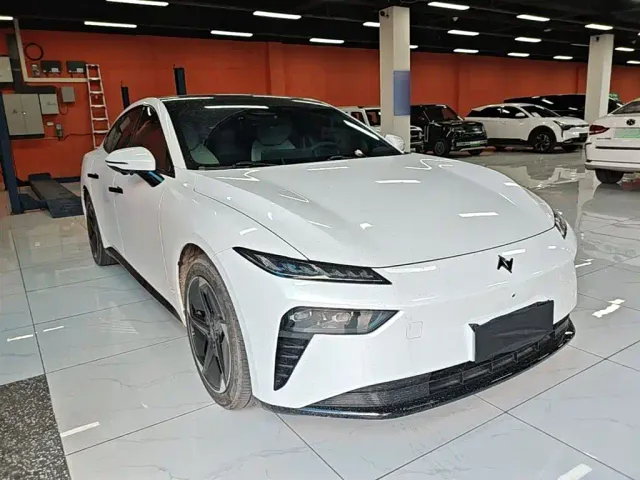 Dongfeng eπ 007 — Фото автомобиля 3