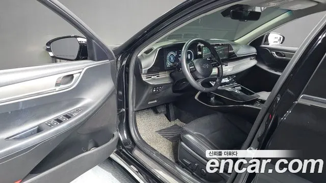 Hyundai Grandeur Grandeur (New) — Фото автомобиля 10