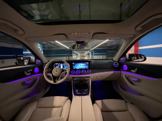 Mercedes-Benz E-Class — Фото автомобиля 17