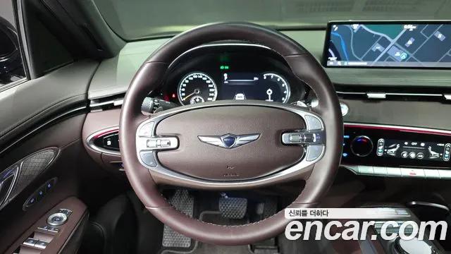 Genesis GV70 — Фото автомобиля 12