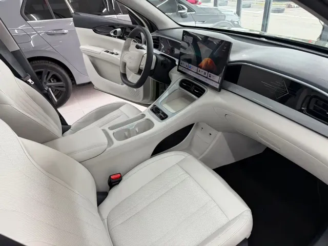 Geely Starry Wish — Фото автомобиля 13