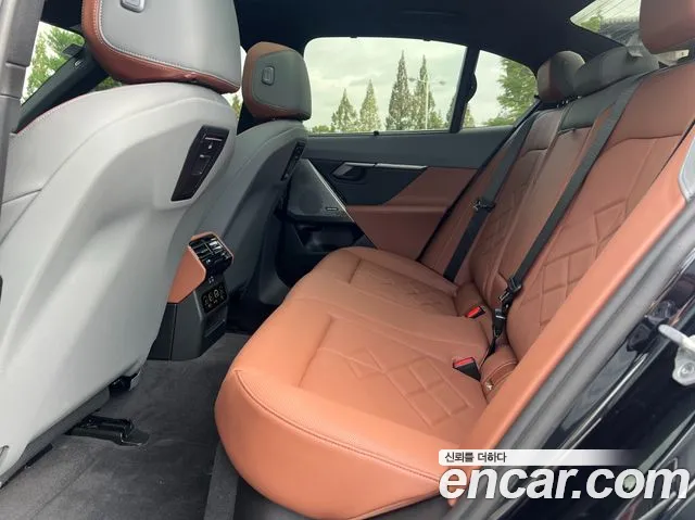 BMW 5-Series 5 серия (G60) 530i xDrive M Sport — Фото автомобиля 9