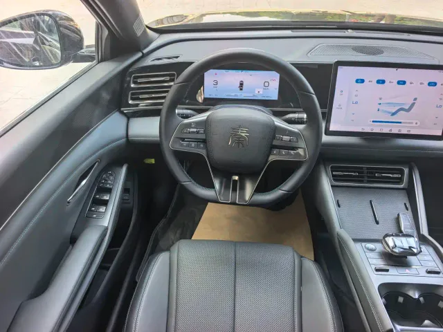 BYD Qin L 2024 DM-i 120KM Superior Edition — Фото автомобиля 12