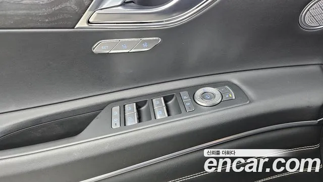 Genesis GV80 — Фото автомобиля 25