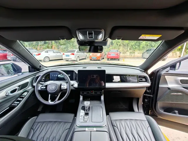 GAC Trumpchi GS8 — Фото автомобиля 14