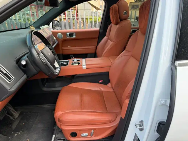 Li Auto L6 — Фото автомобиля 8
