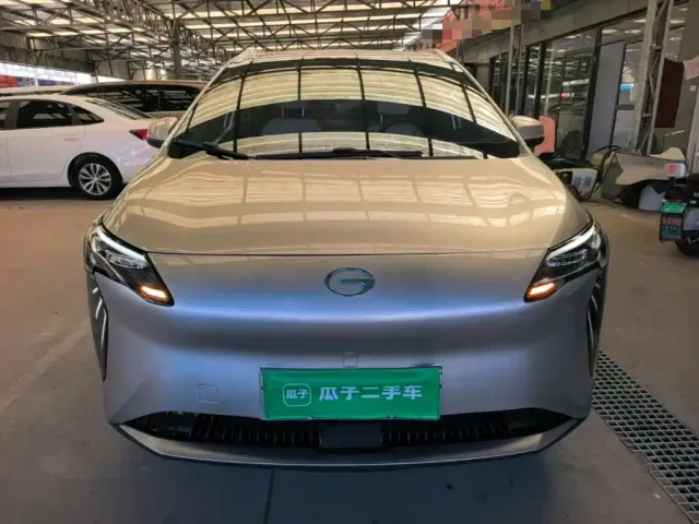 GAC Aion Y — Фото автомобиля 2