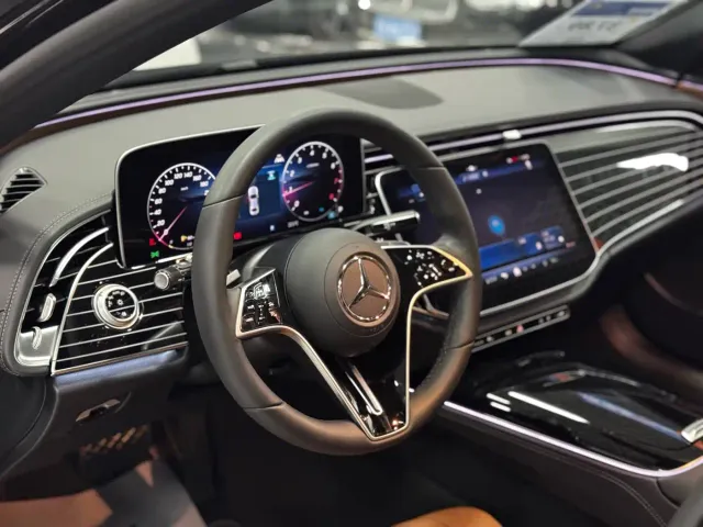 Mercedes-Benz E-Class — Фото автомобиля 15