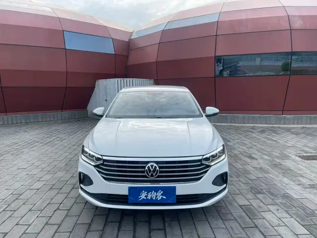 Volkswagen Lavida — Фото автомобиля 2