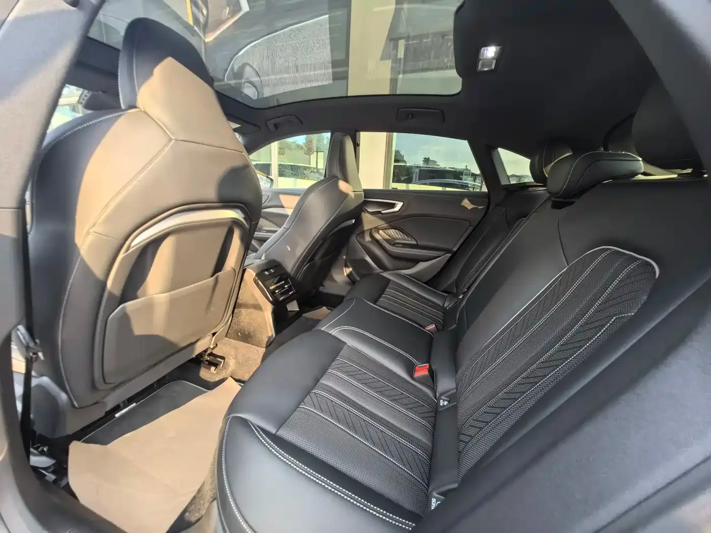 Audi Audi A5L Sportback 2025 Model 2.0T Luxury — Фото автомобиля 7