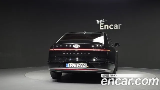 Hyundai Grandeur Grandeur (GN7) 2.5 Бензин 2WD — Фото автомобиля 3