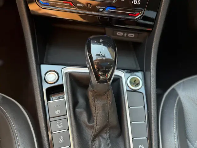 Volkswagen Sagitar — Фото автомобиля 14
