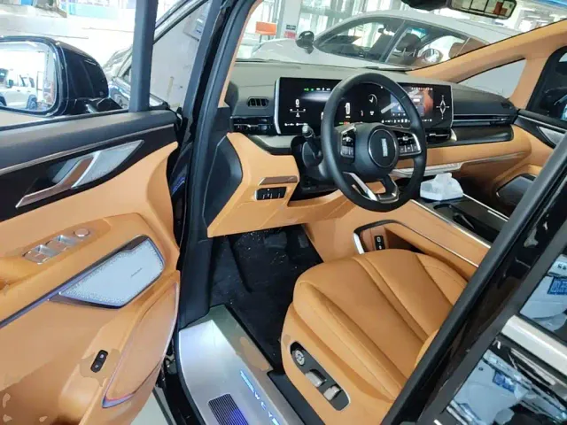 WEY WEY Alpine 2023 AWD Executive Long Wheelbase — Фото автомобиля 15