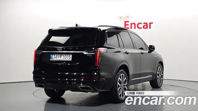 Cadillac XT6 — Фото автомобиля 2