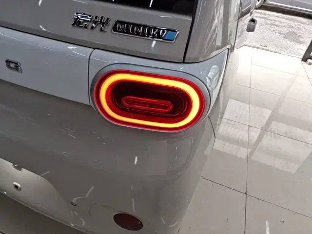 Wuling Hongguang Mini EV — Фото автомобиля 7