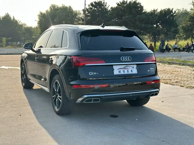 Audi Q5L — Фото автомобиля 4