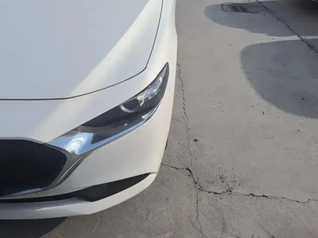 Mazda Axela — Фото автомобиля 5