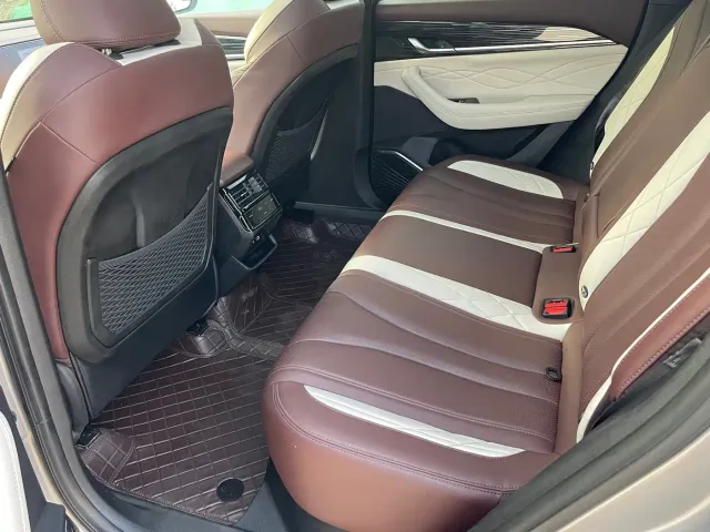 Geely Xingyue L — Фото автомобиля 10