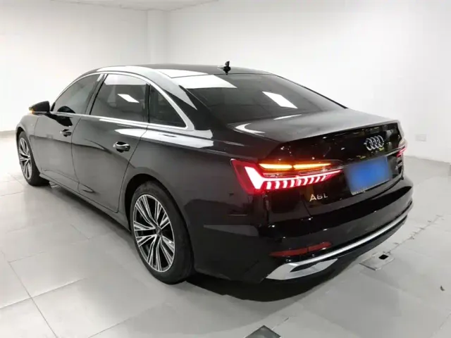 Audi A6L — Фото автомобиля 22