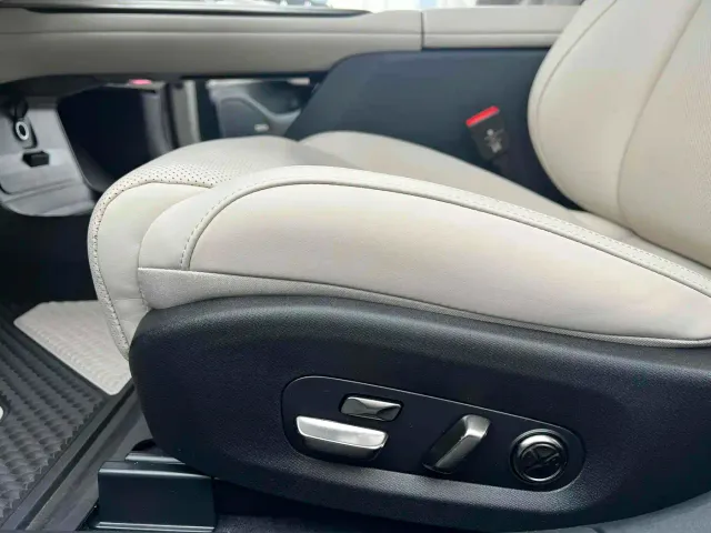 Xiaomi SU7 — Фото автомобиля 15