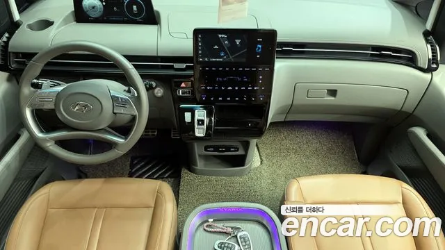 Hyundai Staria Staria 4WD Lounge 7 мест — Фото автомобиля 7