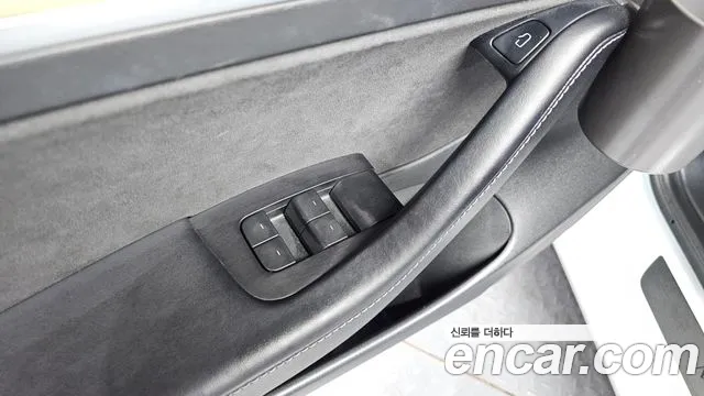 Tesla Model 3 — Фото автомобиля 27