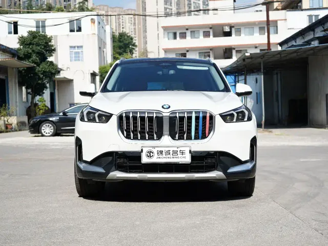 BMW X1 — Фото автомобиля 2
