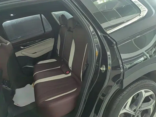 Geely Xingyue L — Фото автомобиля 16