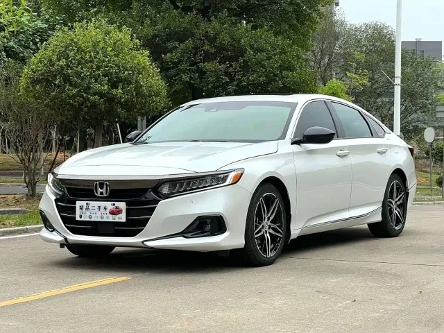 Фотография автомобиля — Honda Accord