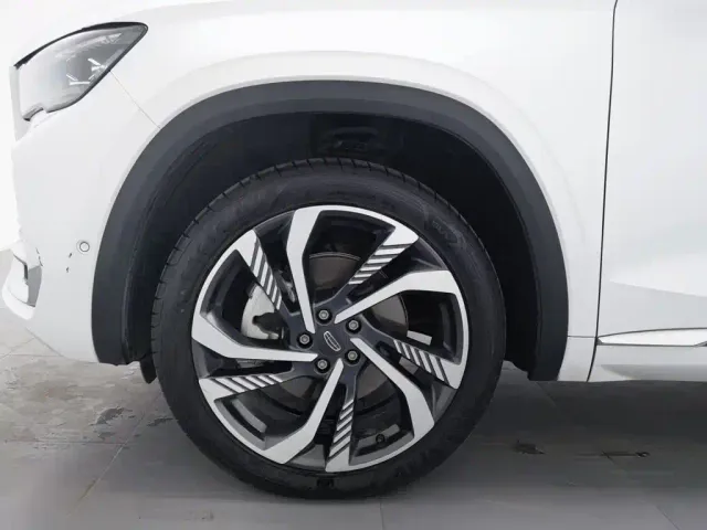 Geely Xingyue L — Фото автомобиля 17