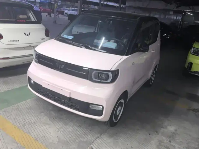 Фотография автомобиля — Wuling Hongguang Mini EV