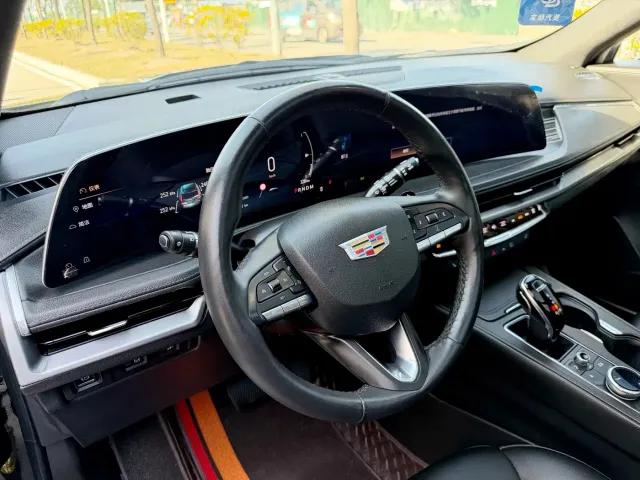 Cadillac XT4 — Фото автомобиля 6