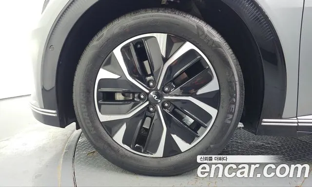 Kia EV6 — Фото автомобиля 5