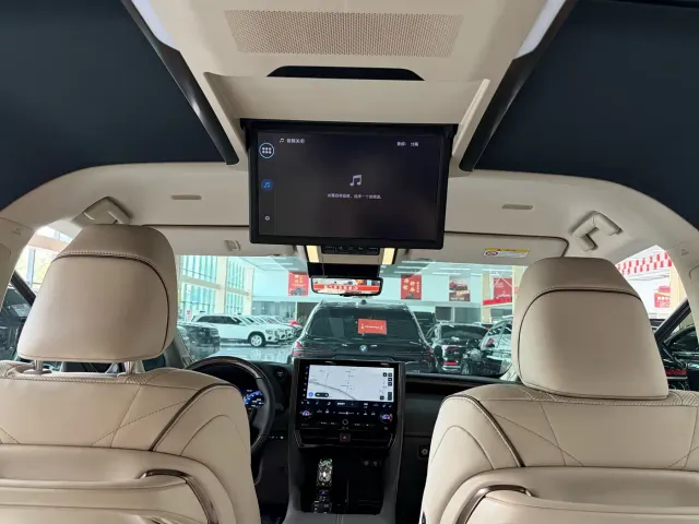 Toyota Alphard — Фото автомобиля 15