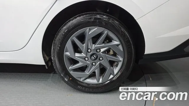 Hyundai Avante — Фото автомобиля 6