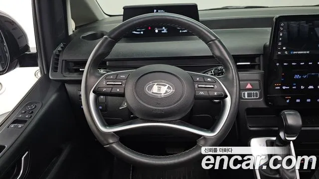 Hyundai Staria Staria 4WD Tourer 9 мест — Фото автомобиля 13