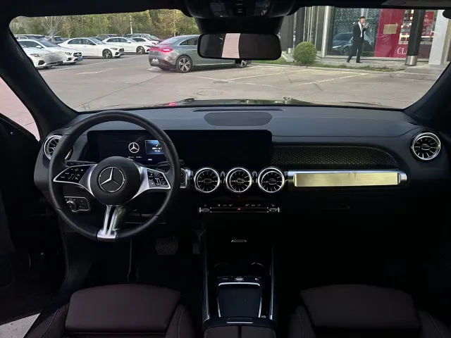 Mercedes-Benz GLB-Class — Фото автомобиля 9