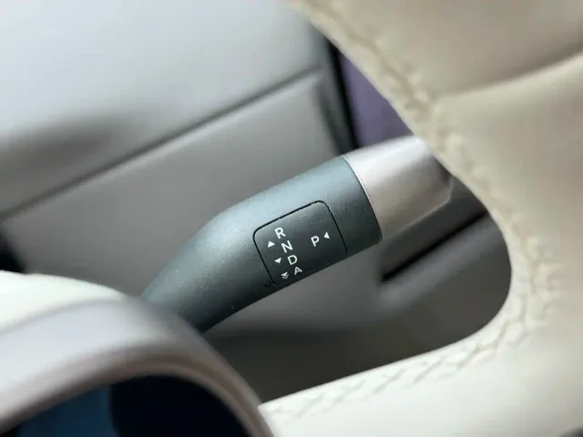 Li Auto i6 — Фото автомобиля 21