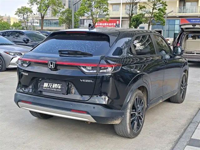 Honda Vezel — Фото автомобиля 9