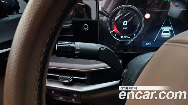Hyundai Grandeur GN7 — Фото автомобиля 28
