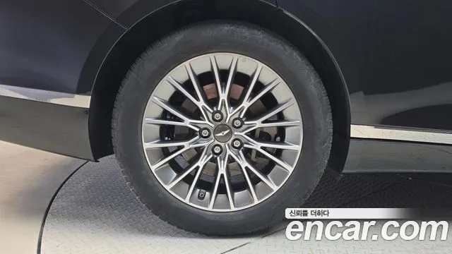 Genesis G80 RG3 — Фото автомобиля 5