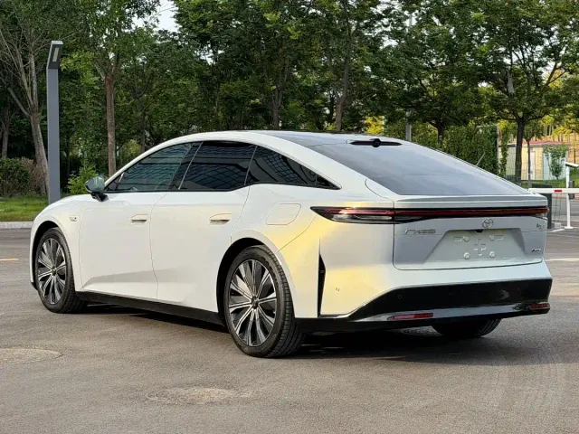 Toyota BoZhi 7 — Фото автомобиля 6