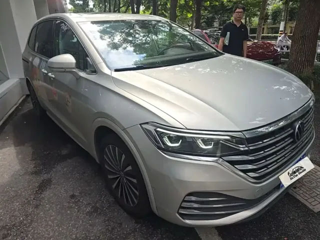 Фотография автомобиля — Volkswagen Viloran