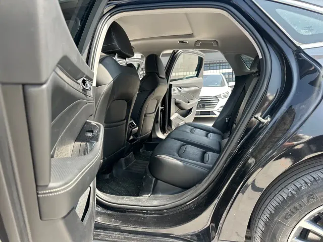 Geely Xingrui — Фото автомобиля 10