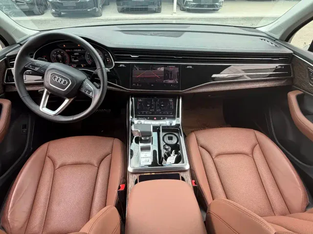 Audi Audi Q7 2023 55 TFSI quattro S line Sport — Фото автомобиля 2