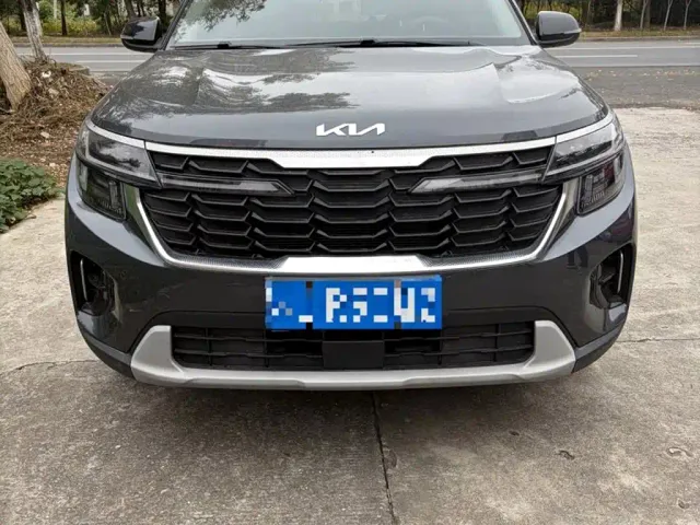 Kia Seltos — Фото автомобиля 2