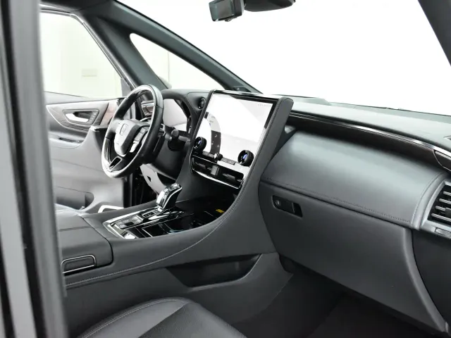 Toyota Vellfire — Фото автомобиля 10